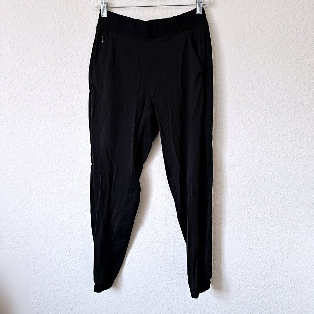 Athleta Trekkie Mid Rise Legacy Jogger 305514 in black Pants 2